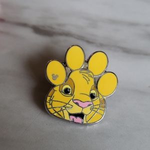 ⭐3 FOR $9, Simba Paw Hidden Mickey Disney Trading Pin